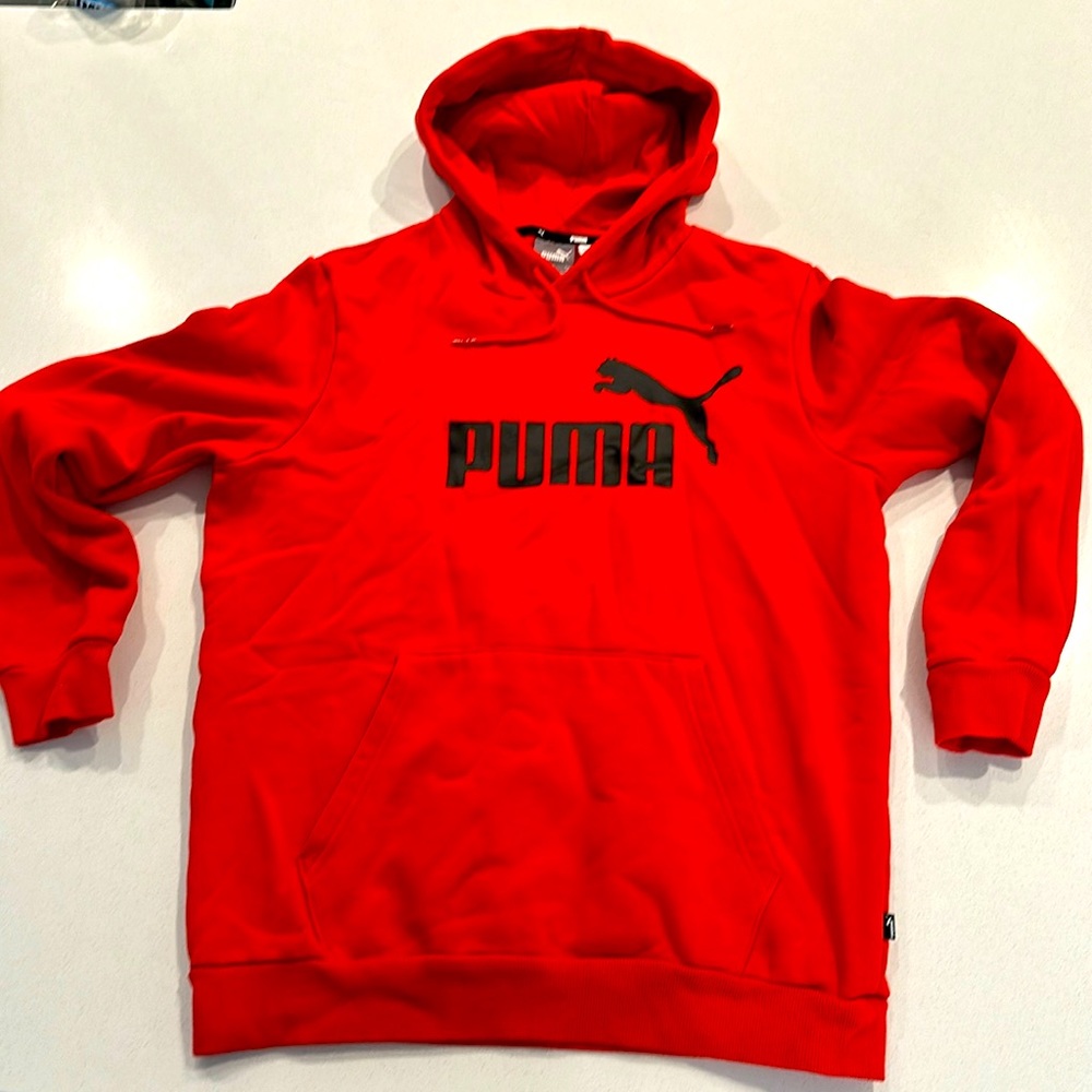 Men’s puma hoodie